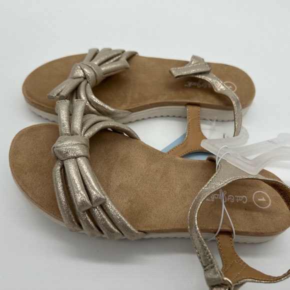 Cat & Jack Other - Cat & Jack kids Karisa footbed sandals